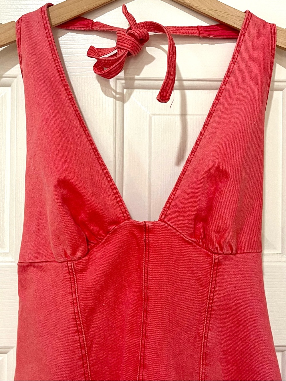 NWT Kimchi Blue Hailey Halter Denim Mini Dress Red Medium - Picture 5 of 10